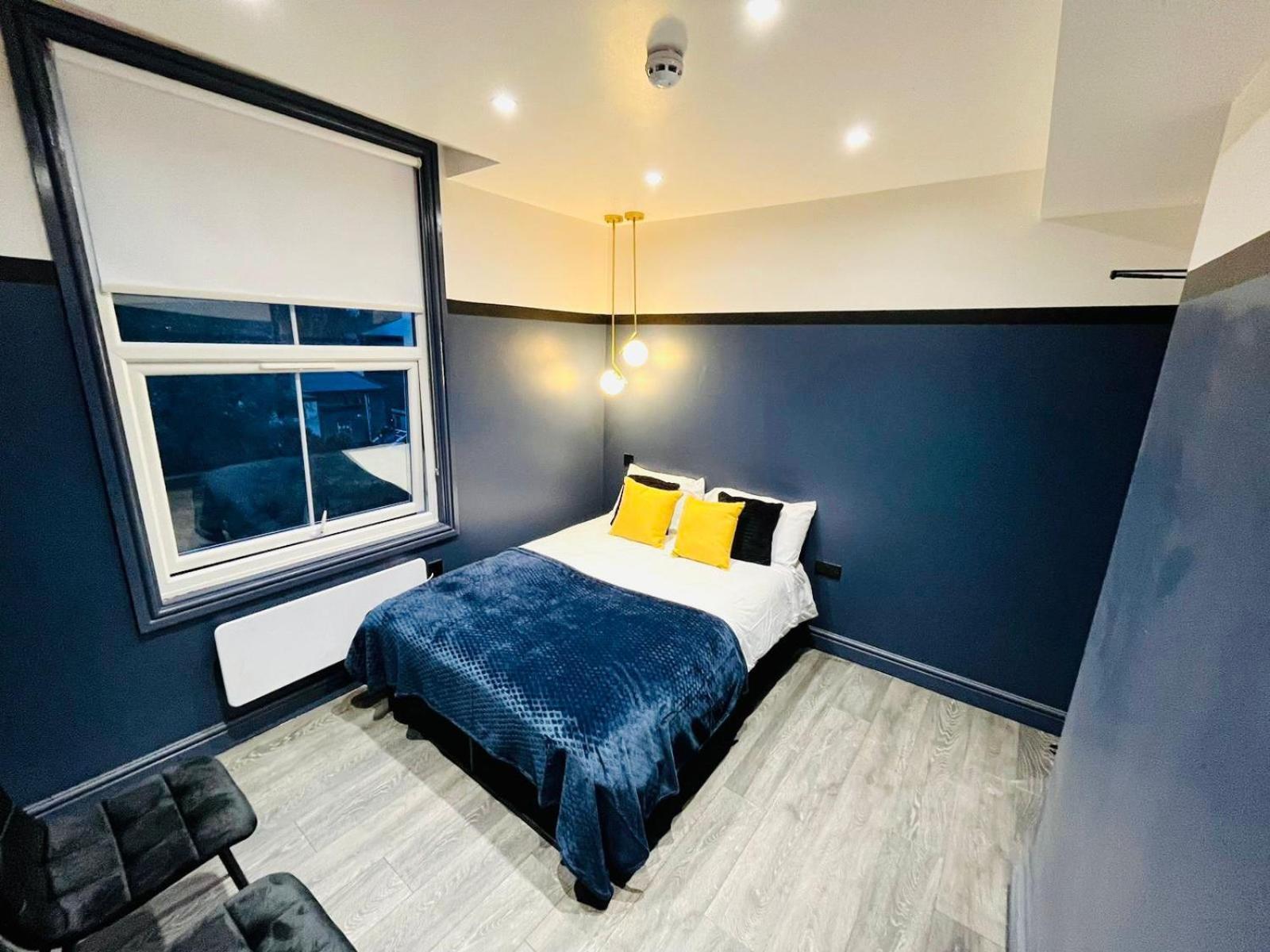 London 39 Blue House Luxury Ensuite Ideal For Tourists ภายนอก รูปภาพ