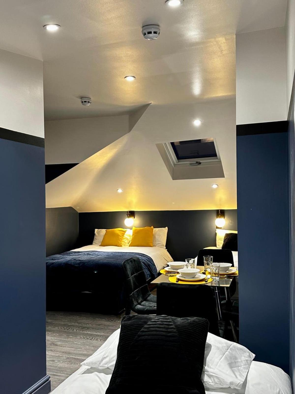 London 39 Blue House Luxury Ensuite Ideal For Tourists ภายนอก รูปภาพ