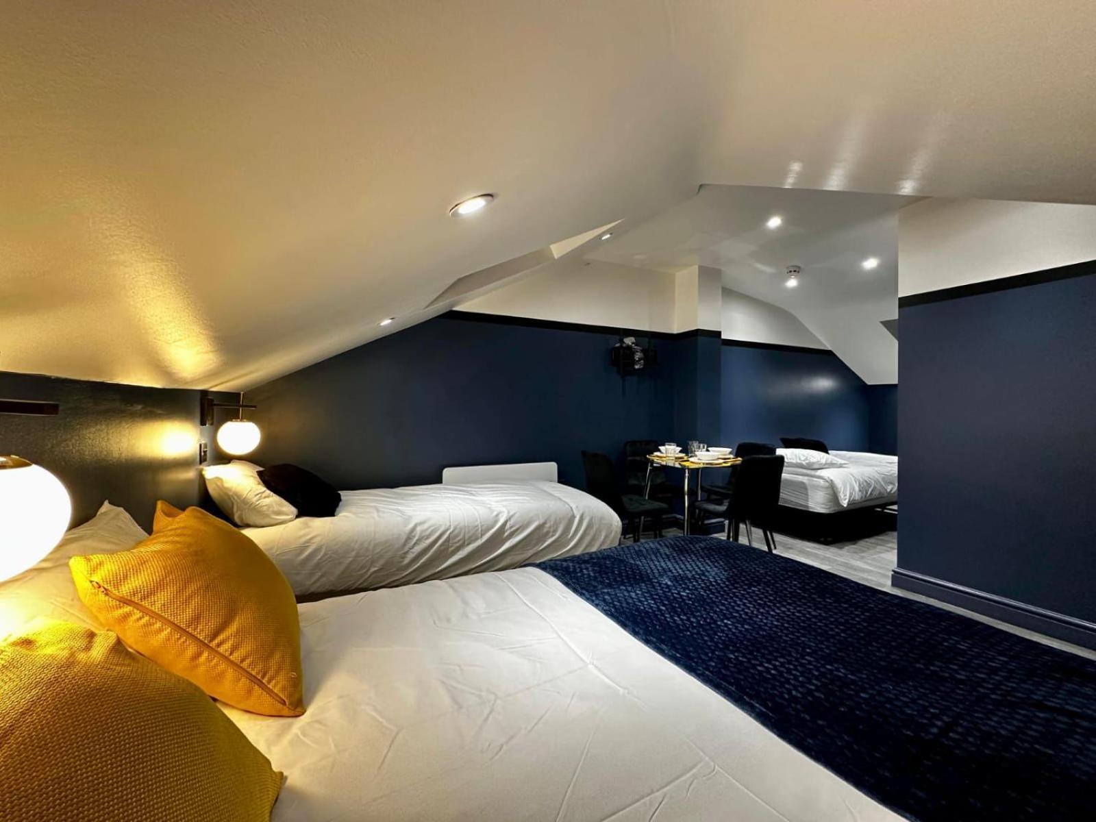 London 39 Blue House Luxury Ensuite Ideal For Tourists ภายนอก รูปภาพ