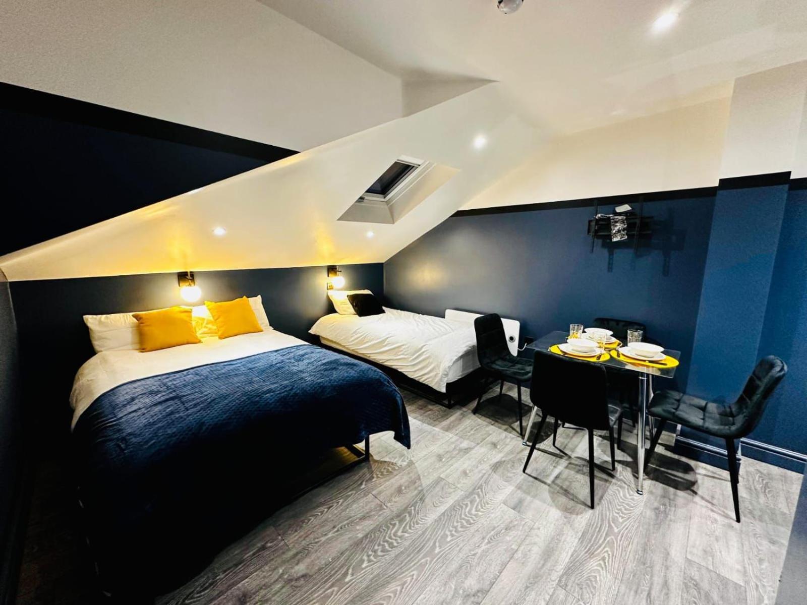 London 39 Blue House Luxury Ensuite Ideal For Tourists ภายนอก รูปภาพ