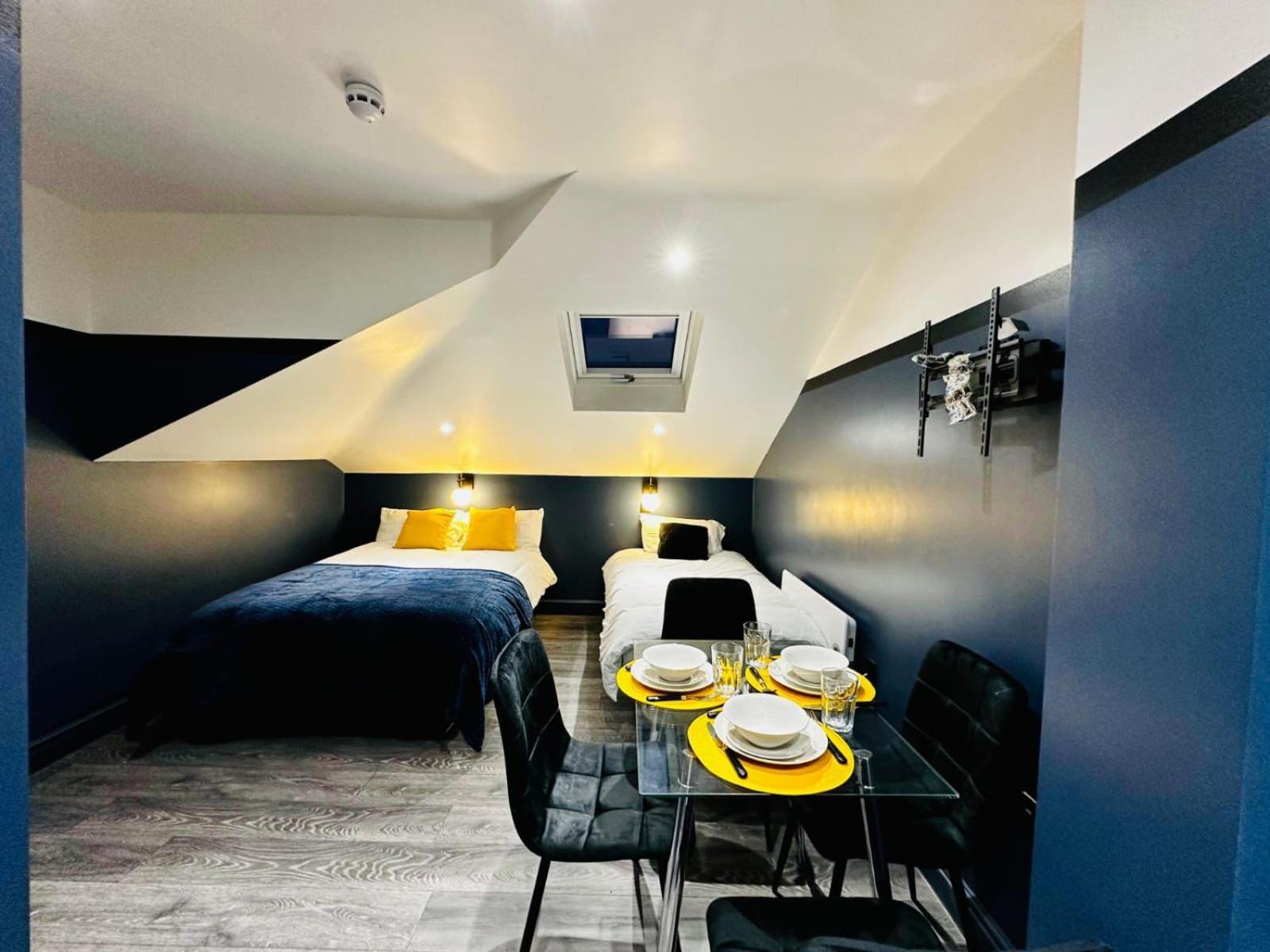 London 39 Blue House Luxury Ensuite Ideal For Tourists ภายนอก รูปภาพ